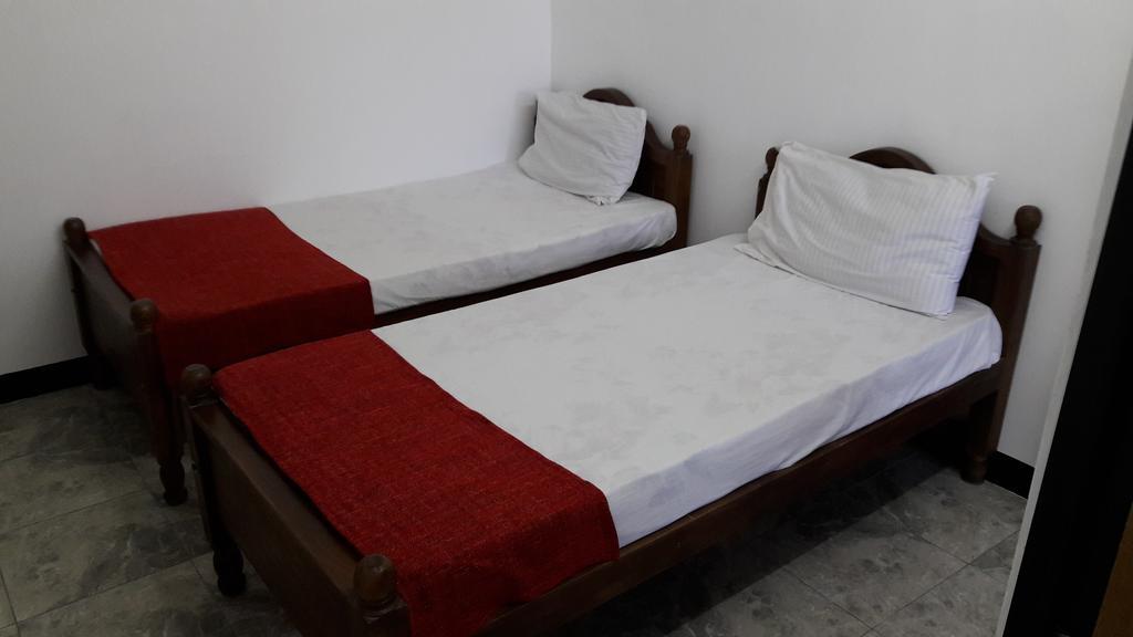 Yaarl Holiday Inn Τζάφνα Εξωτερικό φωτογραφία